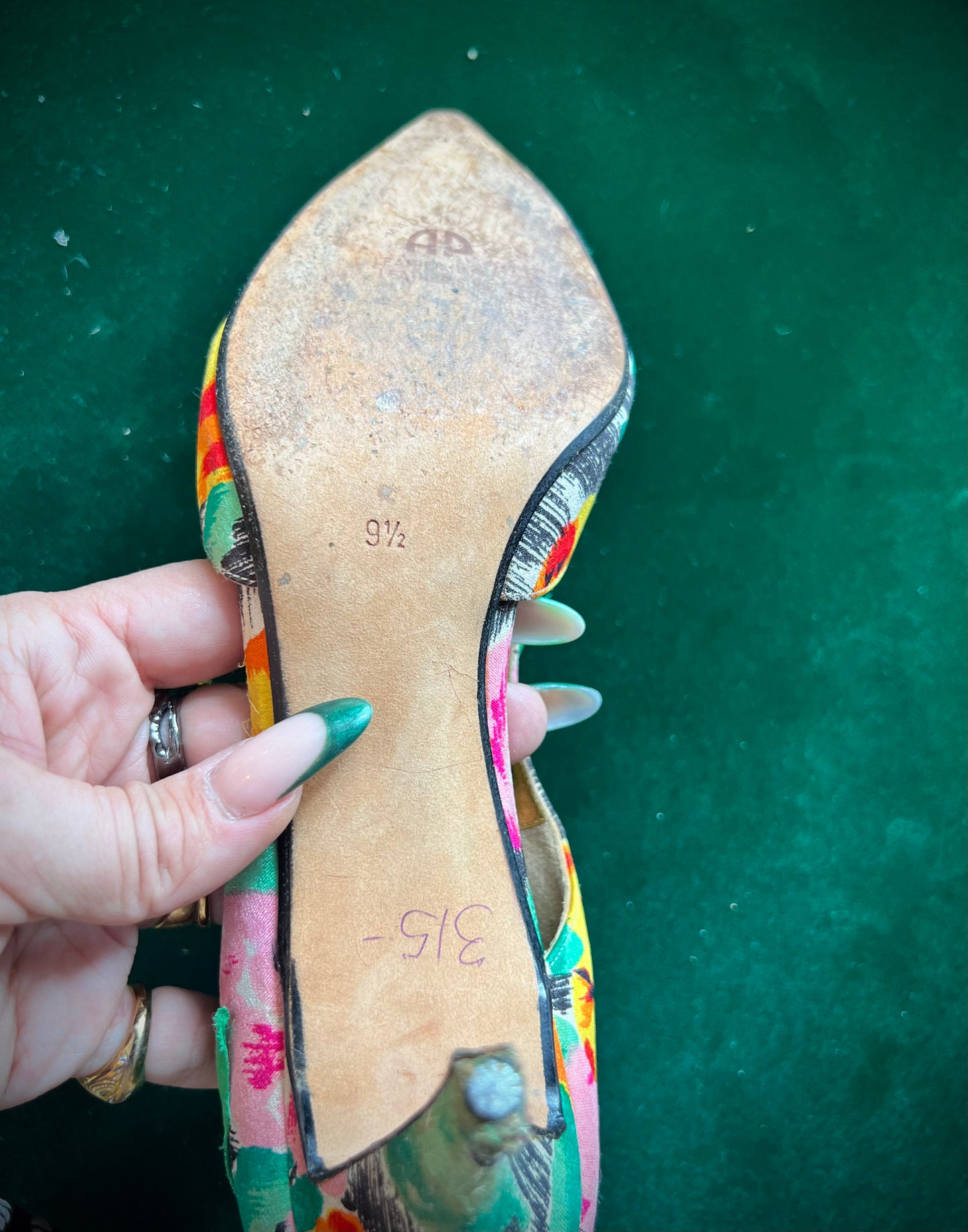 VNTG Andrea Feister for I Magnin Silk Floral Pump Size 9.5