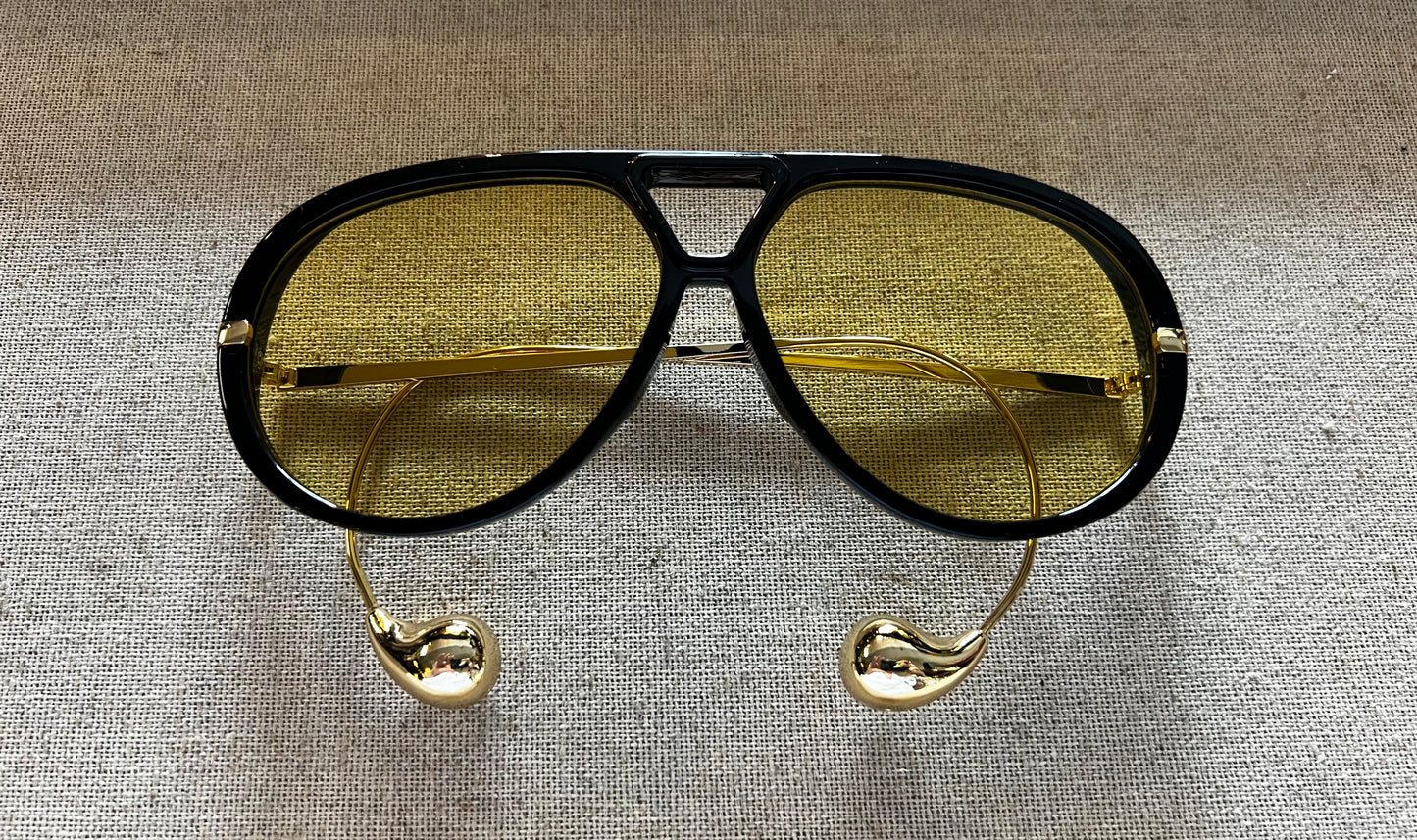 Hook Around Sunny Aviators